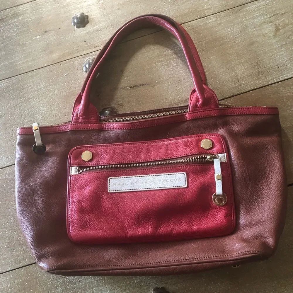 Marc by Marc Jacobs brown red leather tote bag
